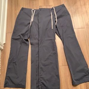 Wonderwink grey scrub bottoms